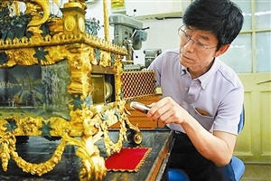故宮“醫(yī)生”來深聊聊修文物——鐘表維修的匠心傳承